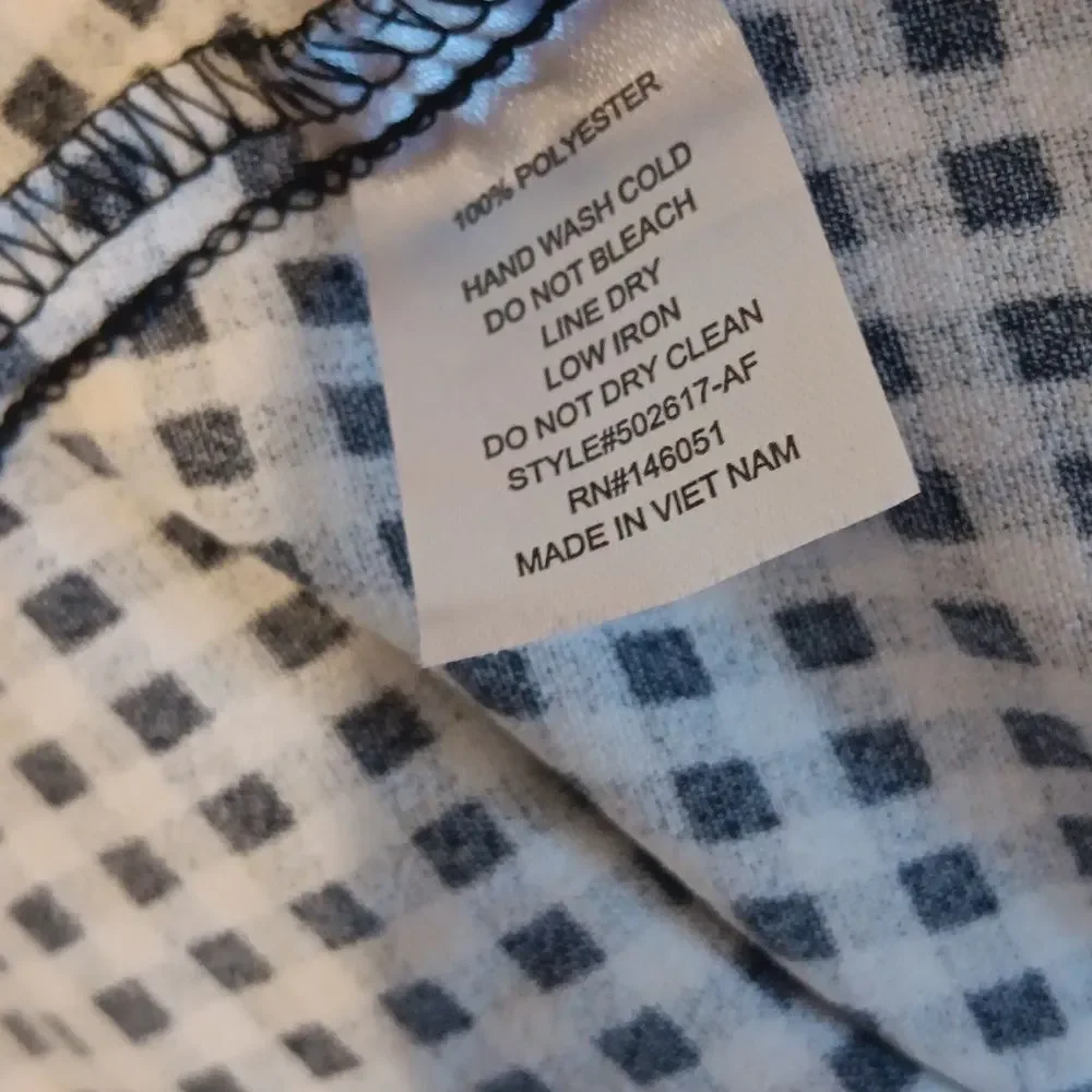 Monteau Los Angeles Checked Dress. Cottagecore. Peasant. Gingham - Picture 10 of 12